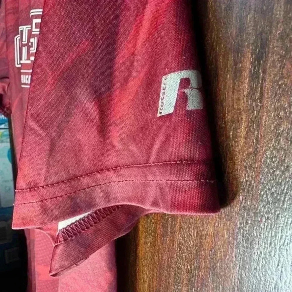 Arkansas Razorbacks Men's Russell T-Shirt / Size Large / Red & White - Picture 10 of 15